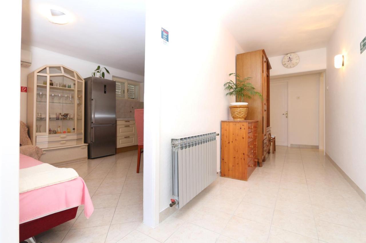 Apartment Marko Макарска Экстерьер фото